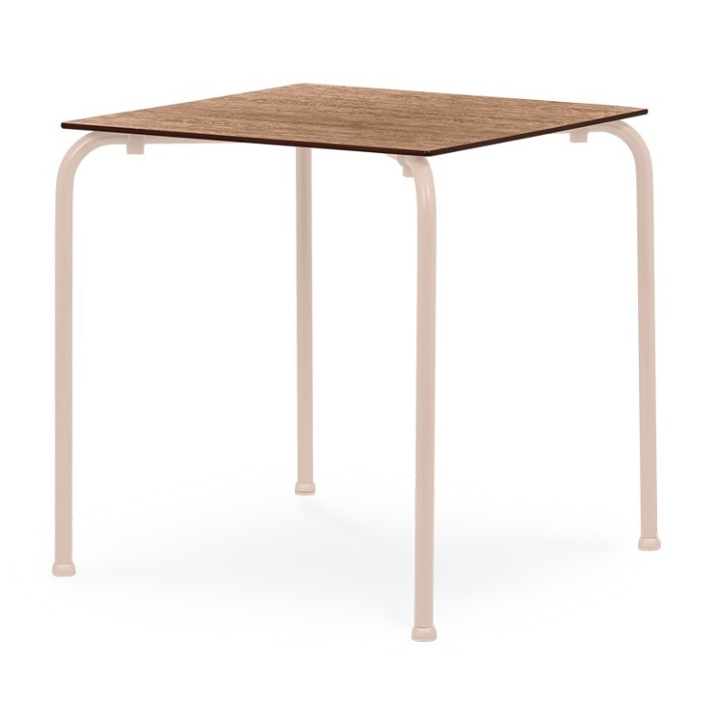 Mesa FERAY, apilable, epoxi color arena, tablero fenólico roble Country 69 x 69 cms.