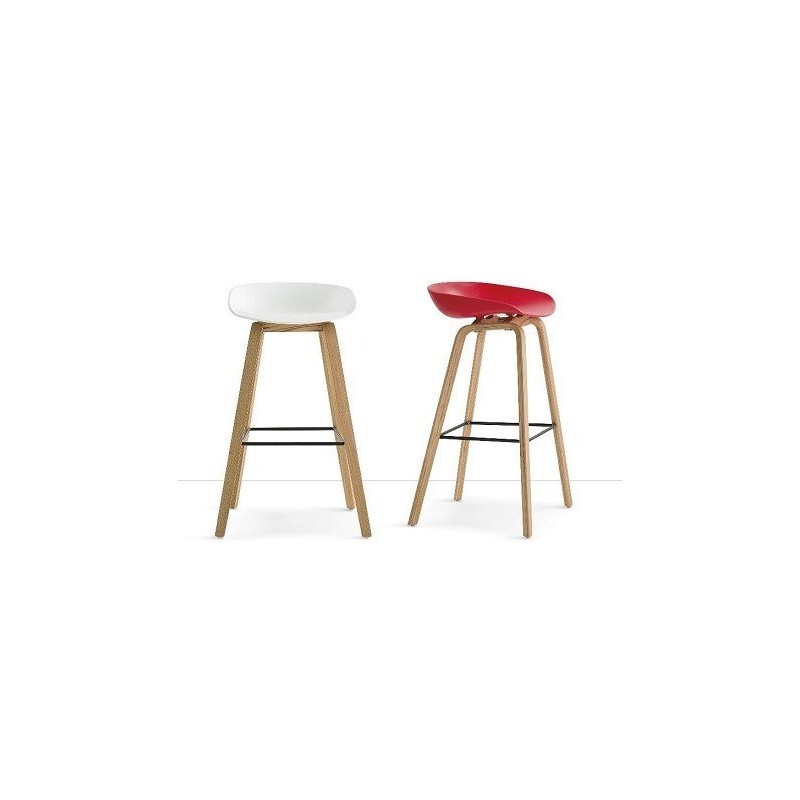 Taburete AWAK, madera, asiento rojo