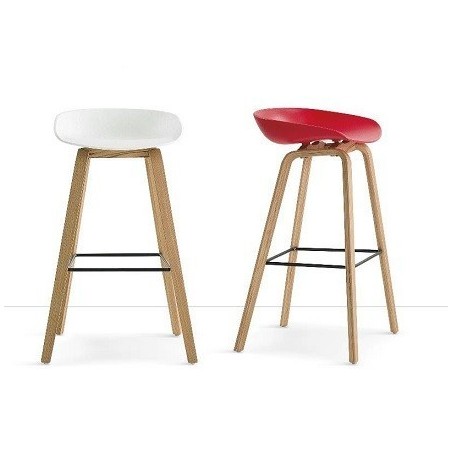 Taburete AWAK, madera, asiento rojo