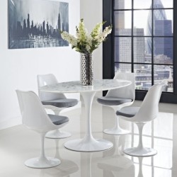 Mesa TUL, oval, fibra de vidrio, mármol blanco 160x90 cms 2